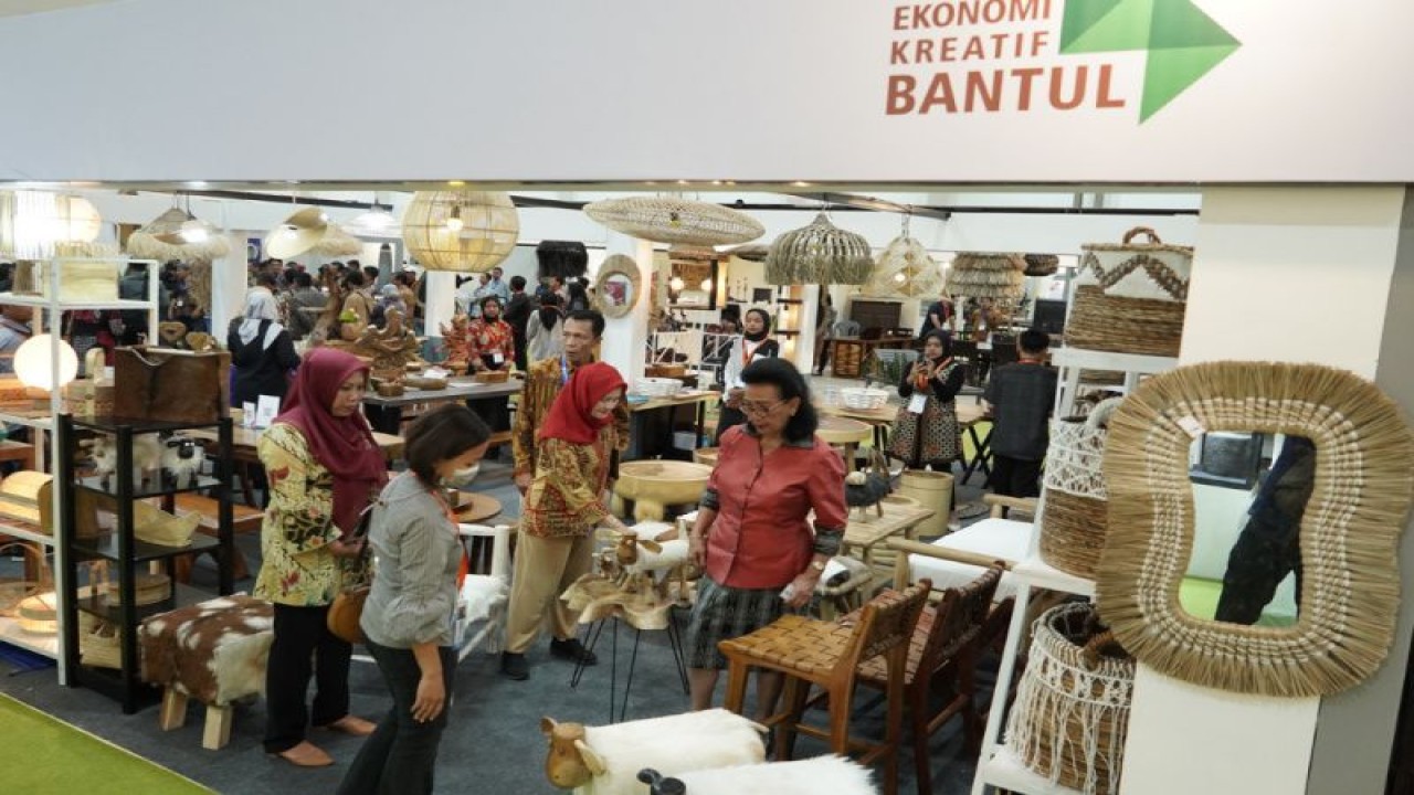 Salah satu stan UMKM pada pameran internasional JIFFINA 2023 di Jogja Expo Center, Bantul, Daerah Istimewa Yogyakarta pada 11-14 Maret 2023. ANTARA/HO-Humas Pemkab Bantul.
