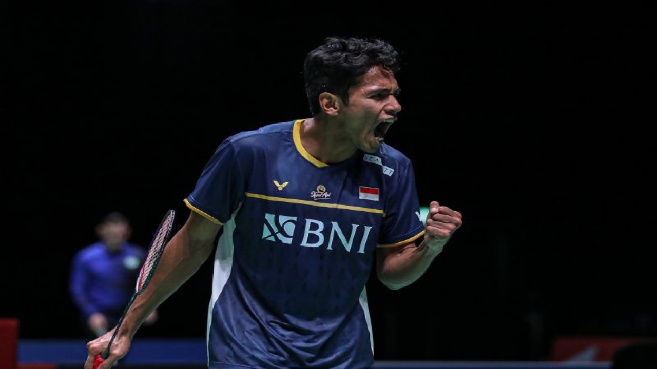 Pebulu tangkis debutan Chico Aura Dwi Wardoyo lolos dari babak pertama All England 2023 setelah mengalahkan Daren Liew (Malaysia) di Birmingham, Inggris, Rabu. (ANTARA/HO-PP PBSI)