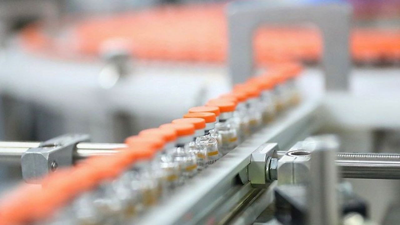 China sedang melakukan penelitian dan pengembangan vaksin monovalen dan multivalen untuk melawan varian-varian Omicron melalui beberapa rute teknis. ANTARA/Xinhua/aa. (ANTARA/Xinhua)