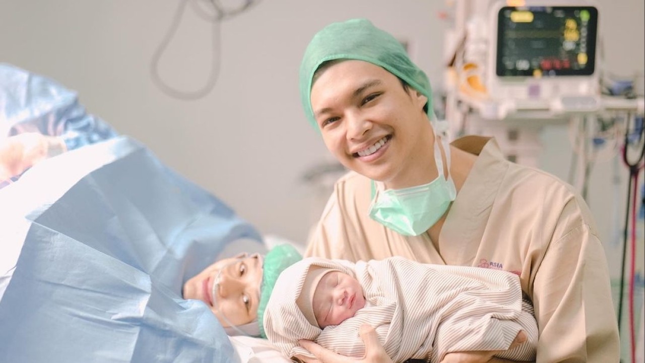 Dinda Hauw dan Rey Mbayang/Instagram