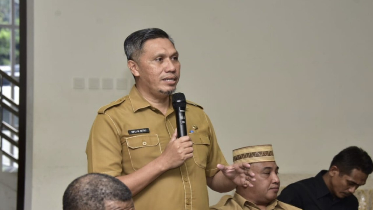 Kepala Dinas Komunikasi Informatika dan Statistik (Diskominfotik) Provinsi Gorontalo Rifli Katili memberikan paparan pengembangan E-Goverment atau sistem pemerintahan berbasis elektronik di Gorontalo. ANTARA/HO-Diskominfotik Provinsi Gorontalo