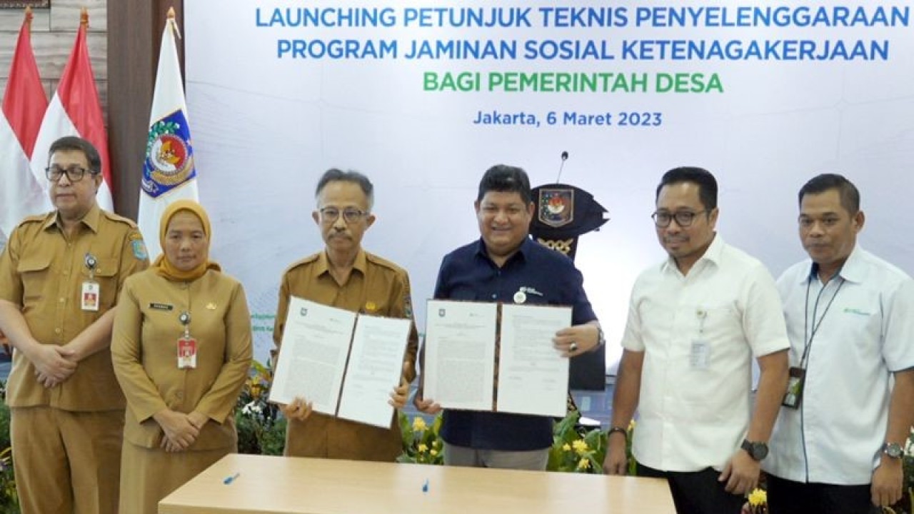 Dokumentasi peluncuran 'Petunjuk Teknis Fasilitasi Penyelenggaraan Program Perlindungan Jamsostek Bagi Pemerintah Desa' oleh Ditjen Bina Pemdes Kemendagri dan BPJS Ketenagakerjaan. ANTARA/HO-Ditjen Bina Pemdes