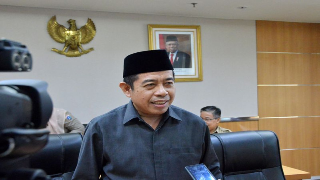 Wakil Ketua Bamus DPRD DKI Jakarta Khoirudin memberikan keterangan setelah Rapat Badan Pembentukan Peraturan Daerah (Bapemperda) DPRD DKI Jakarta di Gedung DPRD DKI Jakarta, Selasa (6/3/2023). ANTARA/HO-DPRD DKI Jakarta
