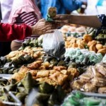 Ekonom Unair: Ramadhan momen peningkatan perekonomian masyarakat-1679646042