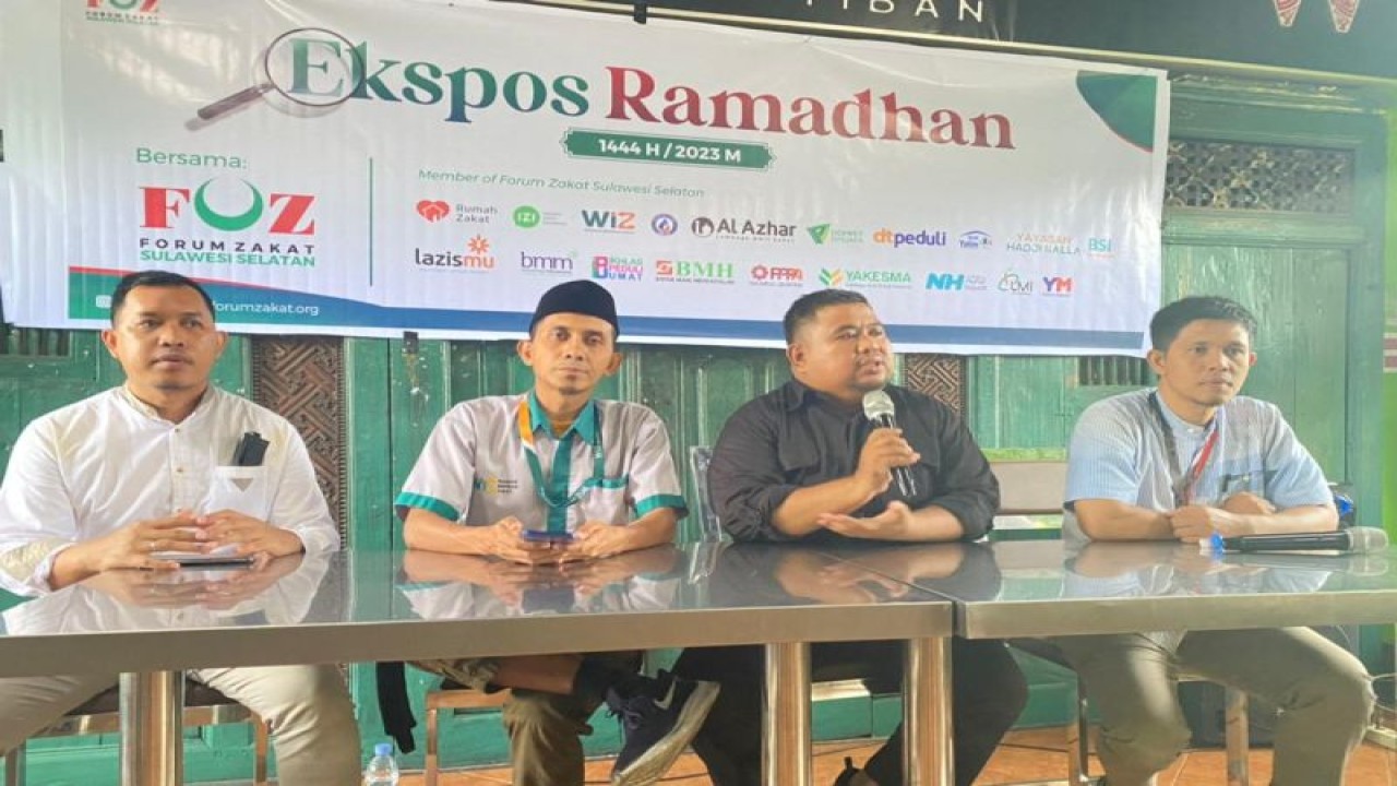 Forum Zakat Sulsel saat menghadirkan sejumlah pihak Lembaga Zakat Nasional pada ekspos zakat di Ramadhan 1444 Hijriah. ANTARA/Nur Suhra Wardyah