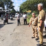 Gubernur Jateng pastikan perbaikan jalan rusak optimal-1678688384