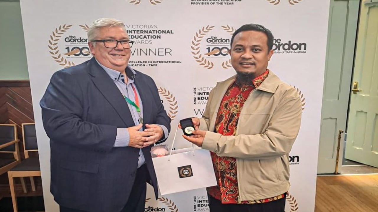 Gubernur Sulawesi Selatan Andi Sudirman Sulaiman (kanan) diterima pihak Australia dalam kunjungannya ke negara itu, Selasa,(14/3/2023).ANTARA/HO-Humas Pemprov Sulsel.