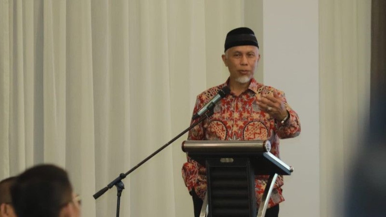 Gubernur Sumbar, Mahyeldi. (ANTARA/Miko Elfisha)