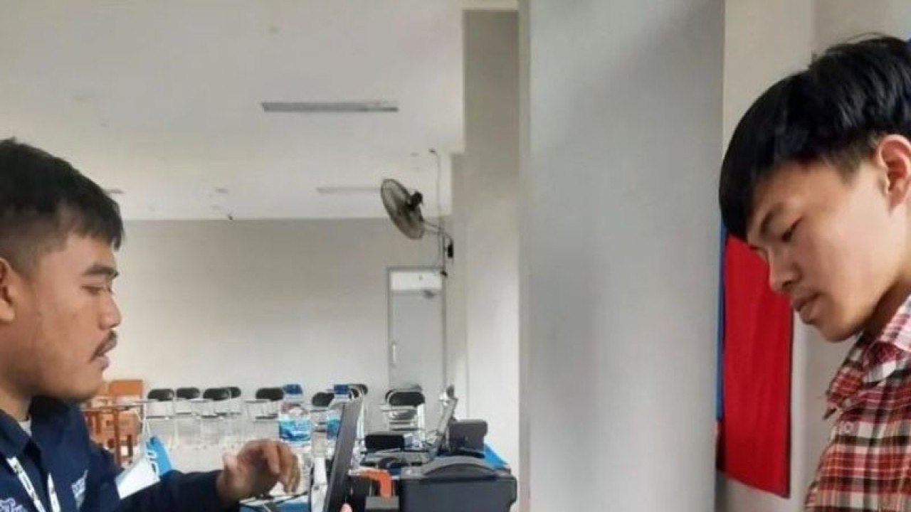Pelayanan pembuatan IKD di sekolah wilayah Jakarta Barat, Rabu (7/3/2023). ANTARA/ HO-Sudin Dukcapil Jakarta Barat