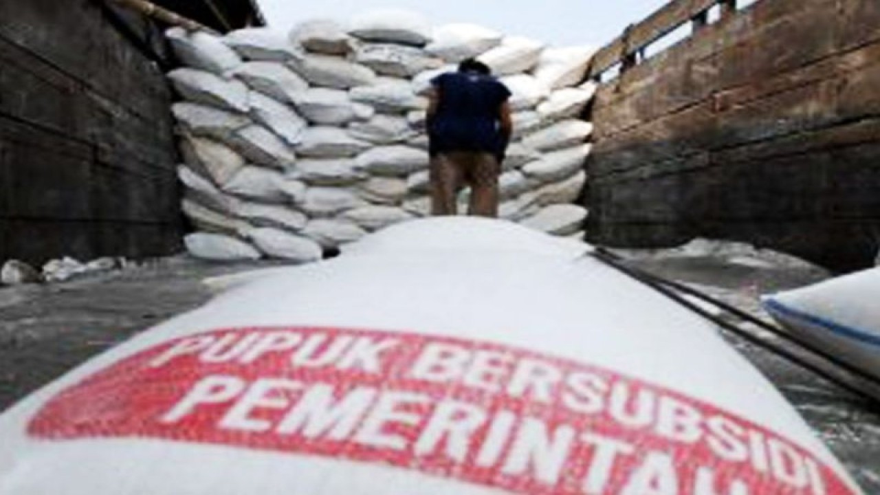 Ilustrasi. Pupuk beraubsidi untuk para petani Indonesia. ANTARA Foto/HO