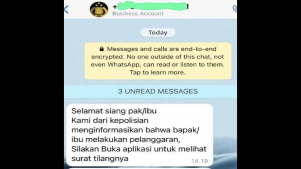 Isi modus penipuan surat tilang yang meminta korban untuk mengunduh aplikasi (ANTARA/HO-Polda Kepri)