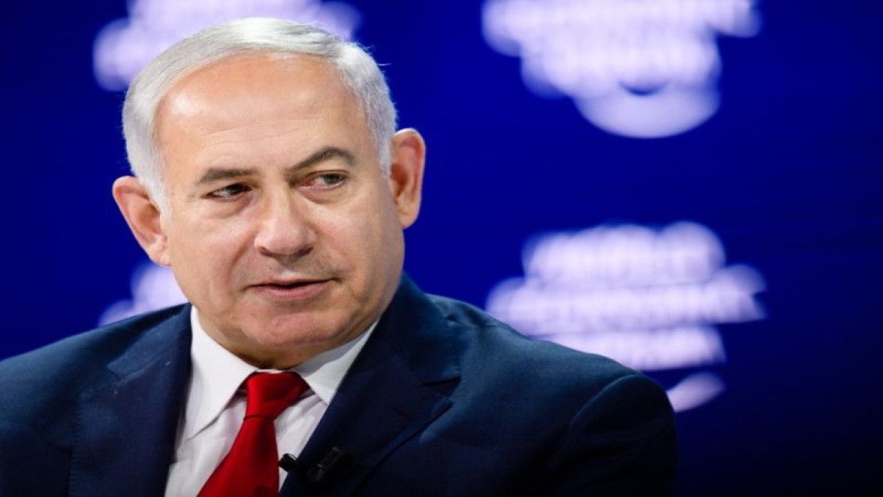 Perdana Menteri Israel Benjamin Netanyahu dalam wawancara pada Pertemuan Tahunan Forum Ekonomi Dunia di Davos pada 25 Januari 2018. (World Economic Forum/Manuel Lopez)