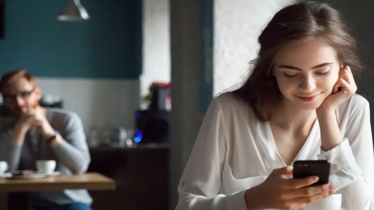 Ilustrasi ketika jatuh cinta