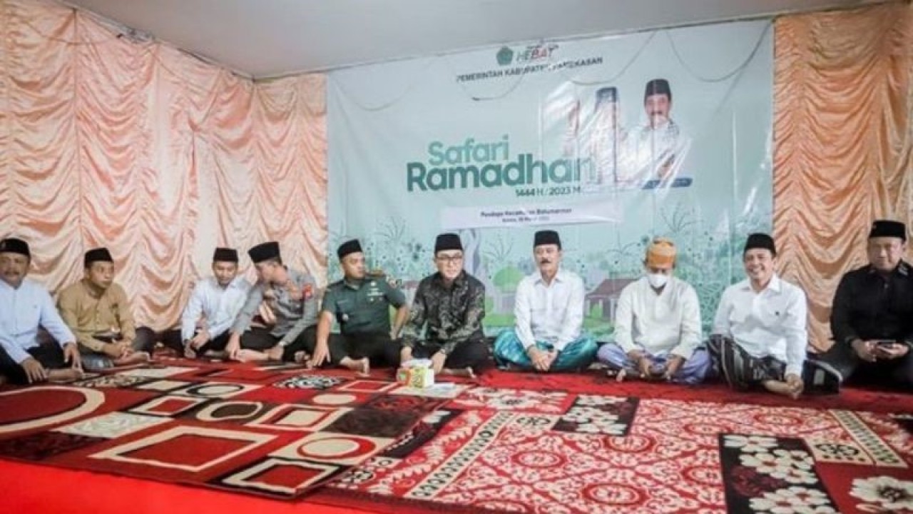 Kegiatan Safari Ramadhan Pemkab Pamekasan di Pendopo Kecamatan Batumarmar, Kamis (30/3). (Abd. Aziz)