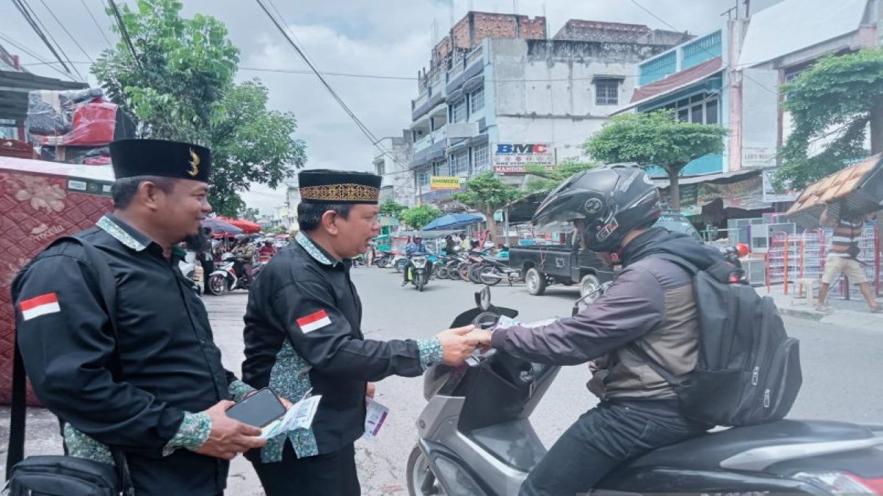 Kemenag OKU gelar kampanye Mandatory Halal program Kementerian Agama RI, Senin (20/3). ANTARA/Edo Purmana