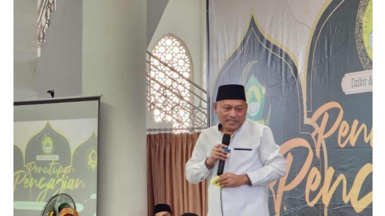 Kepala Kanwil Kementerian Agama (Kemenag) Sulawesi Utara H Sarbin Sehe, di Manado, Selasa (13/3/2023). ANTARA/Nancy L Tigauw. (1)