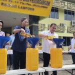 Kemendag amankan 9.648 botol minyak curah dikemas di Lampung-1677831931