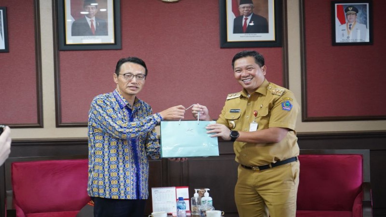 Wakil Gubernur Sulawesi Utara (Sulut) Steven Kandouw menyebutkan Duta Besar Jepang untuk Indonesia Kanasugi Kenji memberikan apresiasi dibukanya penerbangan langsung Manado-Narita. ANTARA/HO-DKIPS (1)