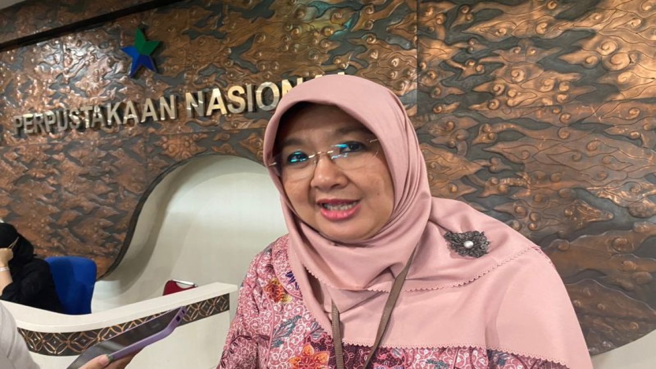 Kepala Biro Komunikasi dan Pelayanan Publik Kemenkes Siti Nadia Tarmizi saat ditemui ANTARA di Jakarta, Kamis (30/3/2023). (ANTARA/Hreeloita Dharma Shanti)