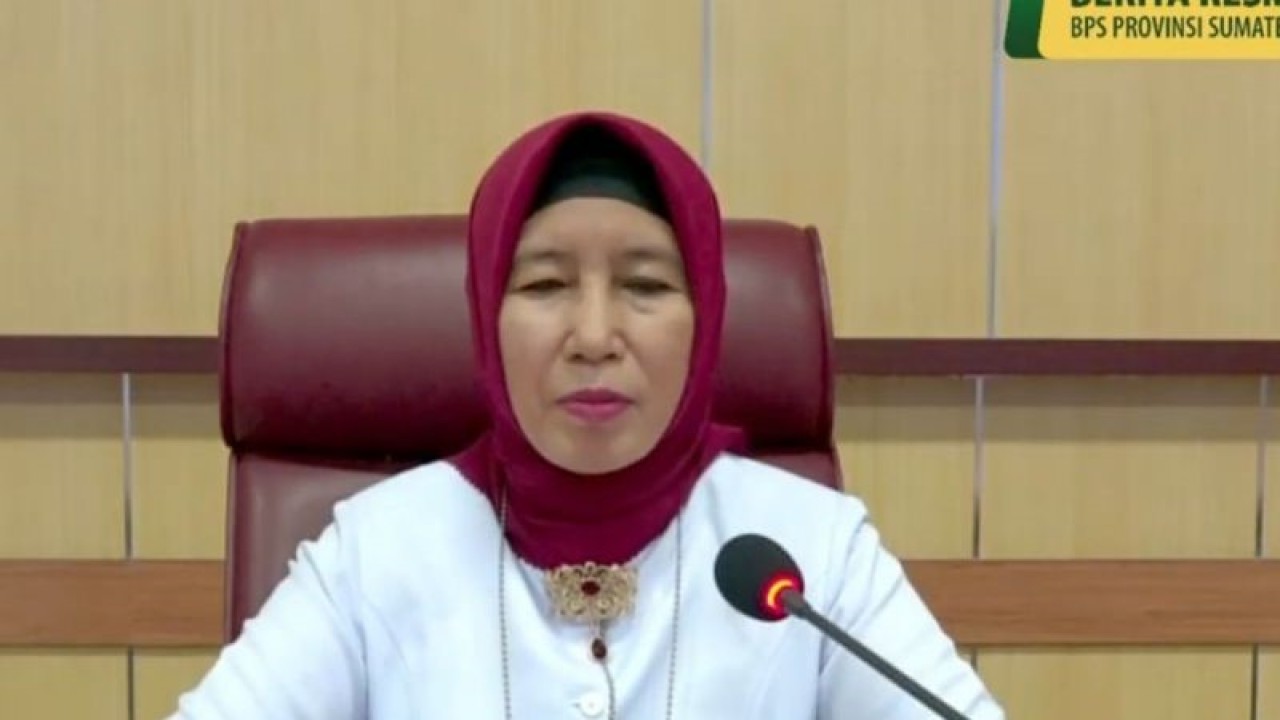 Kepala BPS Sumatera Barat Herum Fajarwati (ANTARA/Tangkapan layar youtube BPS Sumbar)