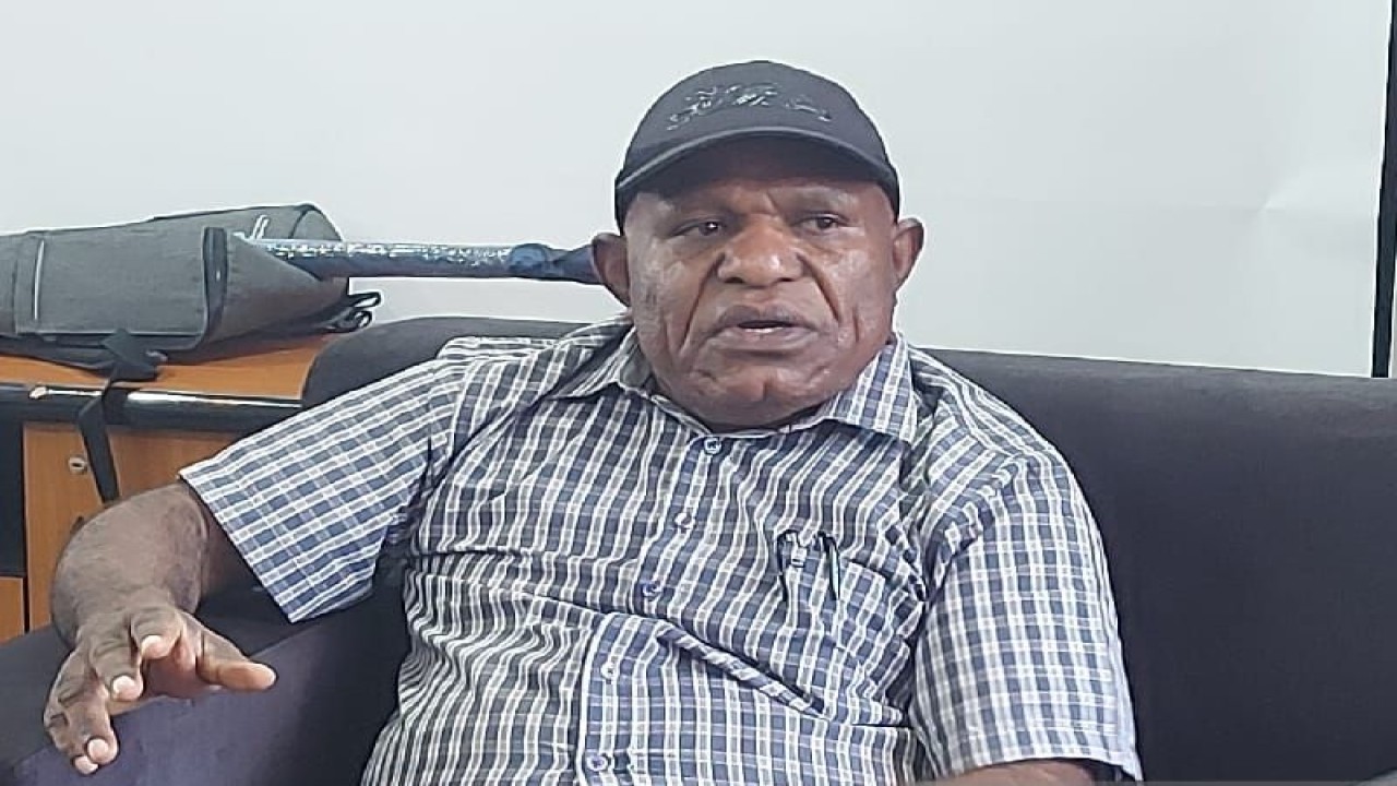 Kepala Dinas Kesehatan Provinsi Papua Robby Kayame. (ANTARA/Qadri Pratiwi)