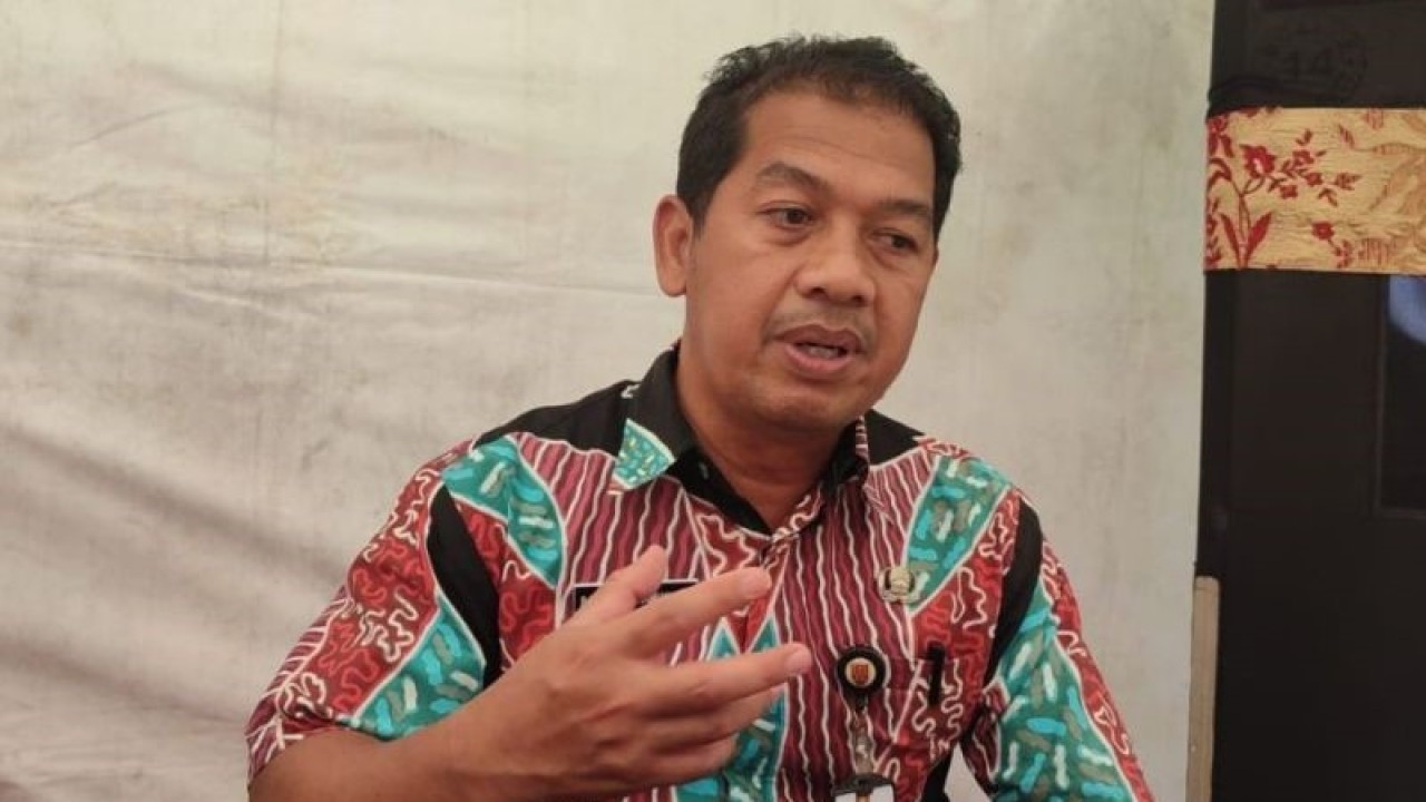 Kepala Dinas Ketahanan Pangan Kota Semarang Bambang Pramusinto. (ANTARA/Zuhdiar Laeis)
