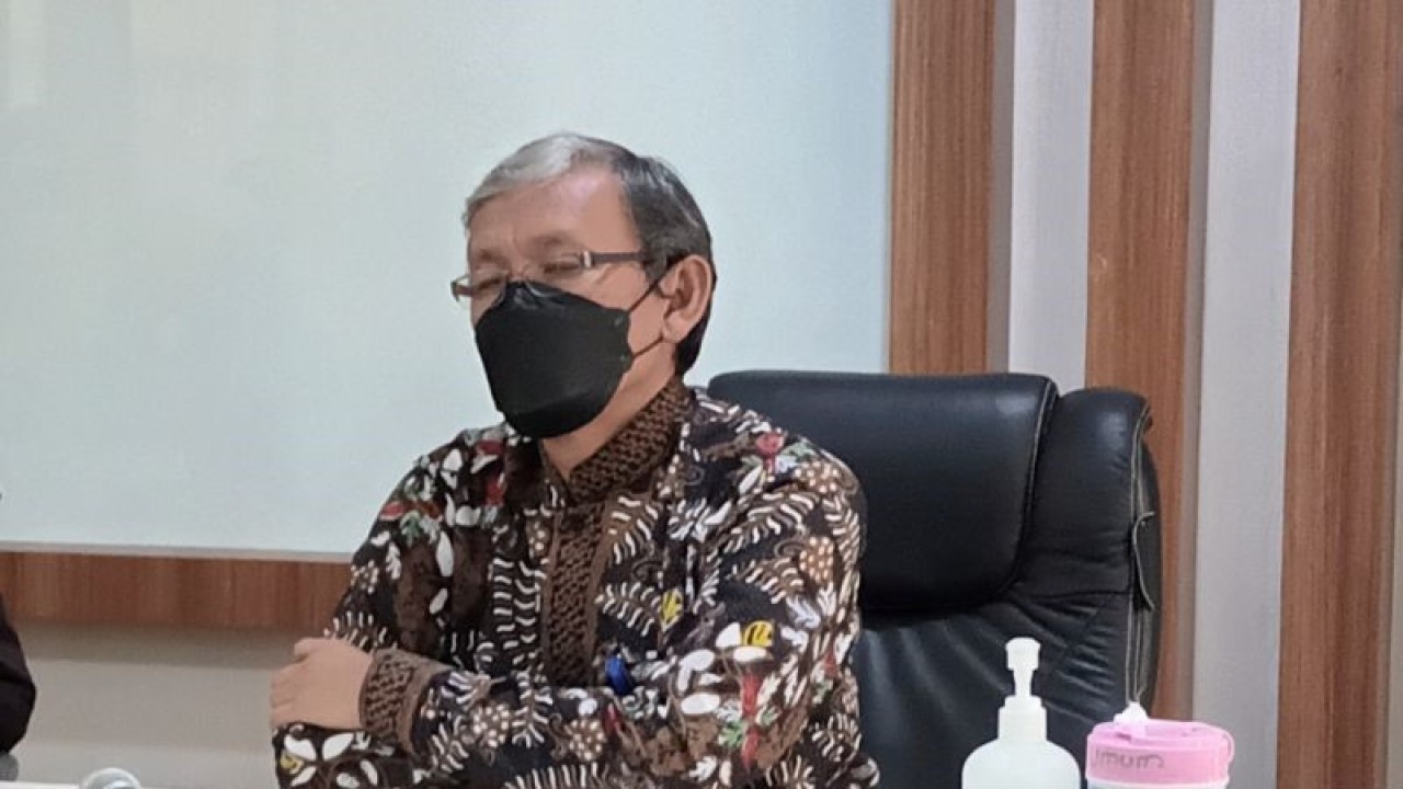 Kepala Dinas Pertanian, Pangan dan Perikanan Kabupaten Sleman Suparmono. ANTARA/Victorianus Sat Pranyoto