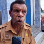 Kepala Disnakertrans Kabupaten Sorong, Marthen Nebore. ANTARA/Yuvensius Lasa Banafanu-1679906791