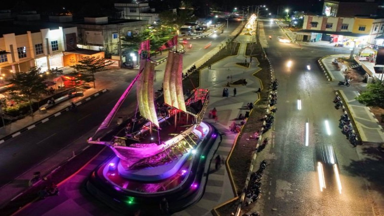 Penataan kawasan Jalan Bandara RHF Tanjungpinang, Kepri, sudah rampung dikerjakan pada2022. ANTARA/HO-Humas Pemprov Kepri