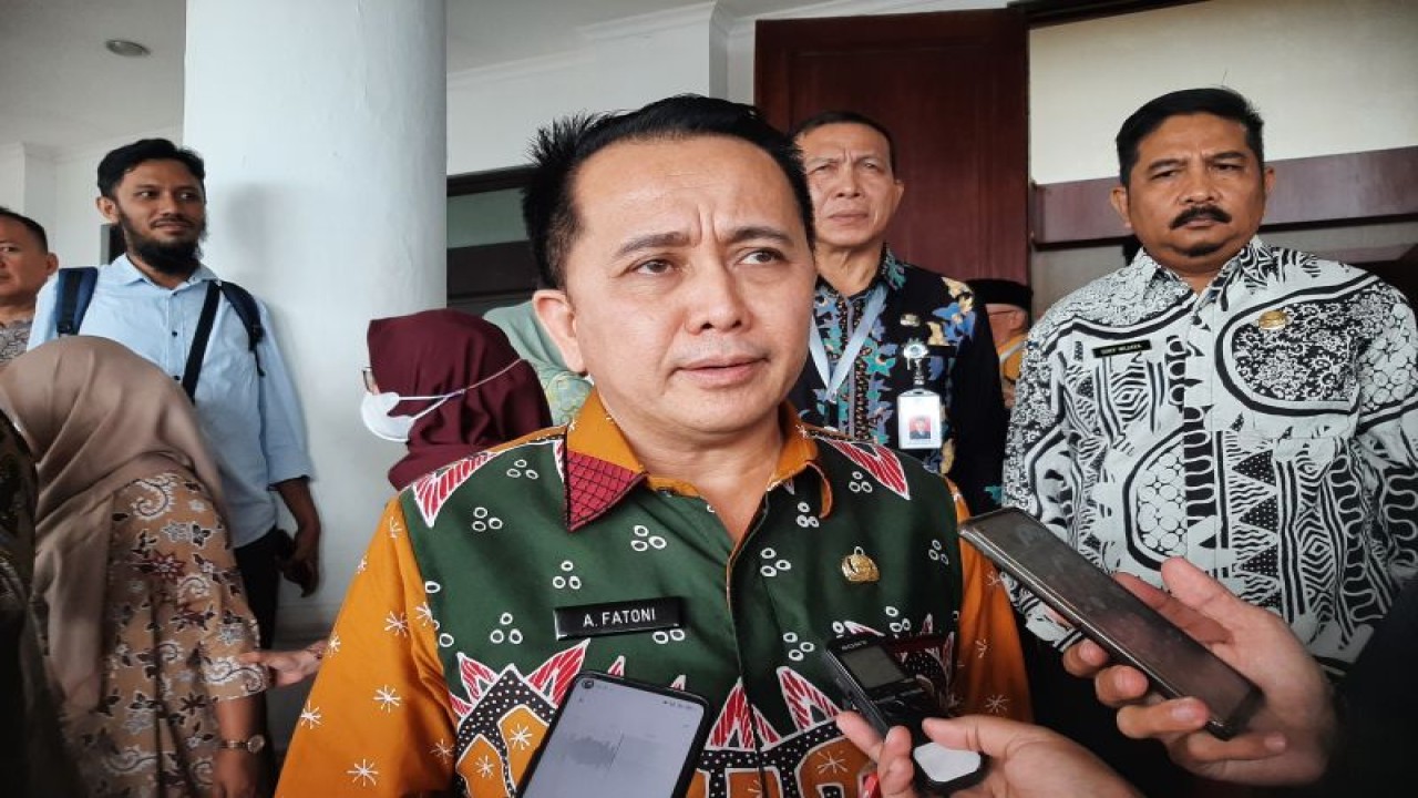 Direktur Jenderal Bina Keuangan Daerah Kemendagri Agus Fatoni usai menghadiri acara Musrenbang Provinsi Kepri Tahun 2023 di Kota Tanjungpinang, Kepri, Rabu (29/3/2023). ANTARA/Ogen