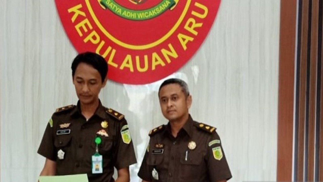 Kejari Kepulauan Aru, Maluku kembali menetapkan satu tersangka baru perkara dugaan korupsi penyalahgunaan/penyimpangan Belanja Ganti Uang Nihil pada Dinas Pendidikan dan Kebudayaan setempat. (10/3) (ANTARA/HO/Kejari Kepulauan Aru)