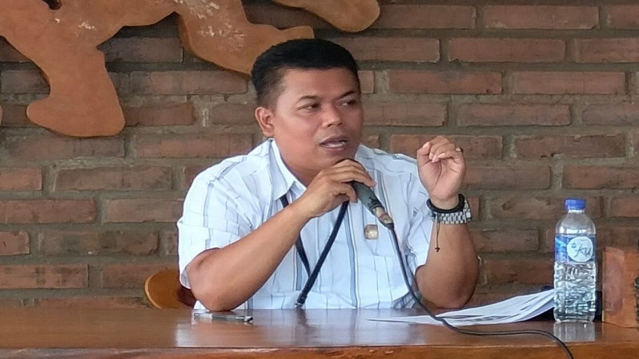 Ketua Divisi Perencanaan, Data dan Informasi, KPU Kulon Progo Yayan Mulyana. (ANTARA/Sutarmi)