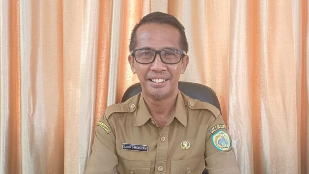 Kepala Dinas Komunikasi dan Informatika Baubau La Ode Darussalam (ANTARA/Yusran).