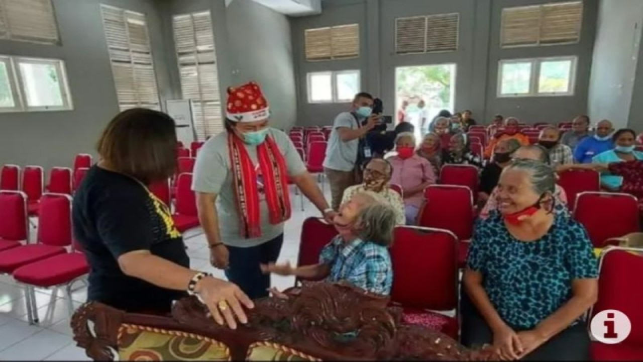 Lansia di Panti Sosial Tresna Werdha Ina Kaka kota Ambon. ANTARA/Penina F Mayaut.
