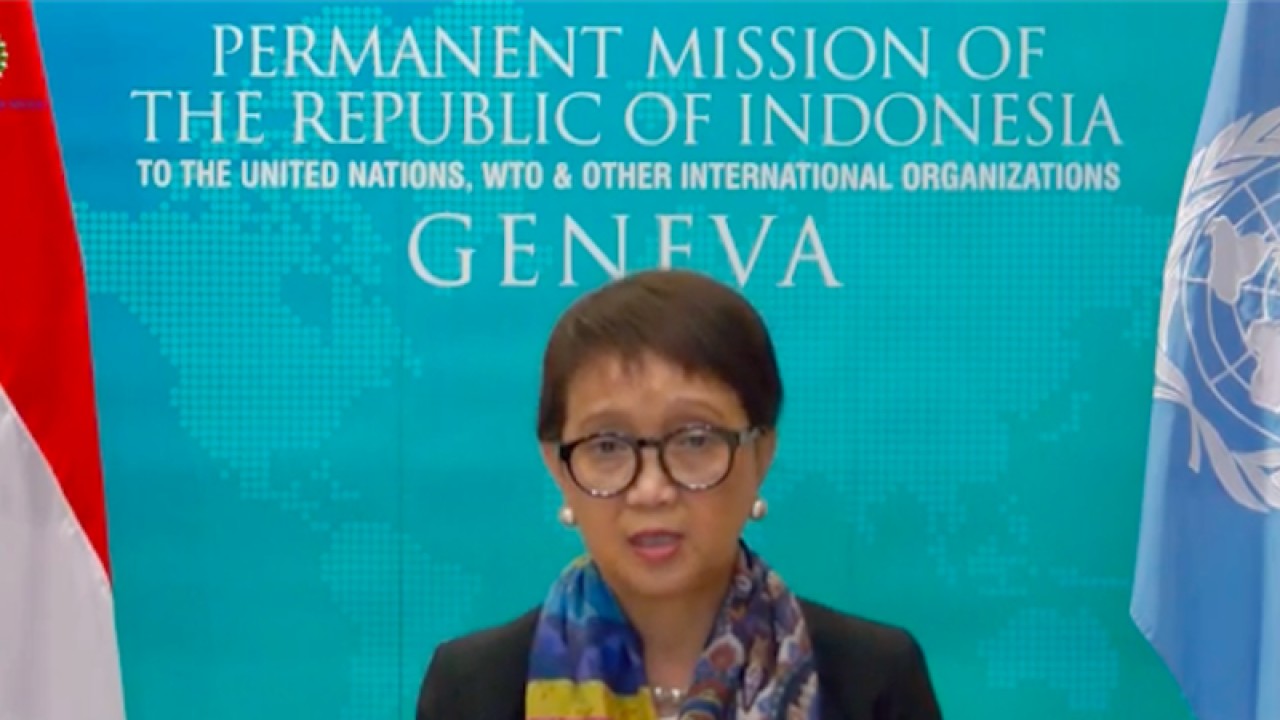 Tangkapan layar Menlu RI Retno Marsudi menyampaikan pengarahan pers secara daring melalui YouTube Kemlu RI pada Rabu (1/3/2023). (ANTARA/Yashinta Difa)