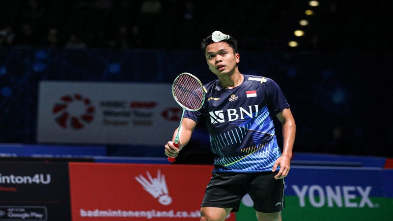 Pebulu tangkis tunggal putra Anthony Sinisuka Ginting mengalahkan wakil Thailand, Kantaphon Wangcharoen, pada babak pertama All England 2023 di Birmingham, Inggris, Selasa. (ANTARA/HO-PP PBSI)