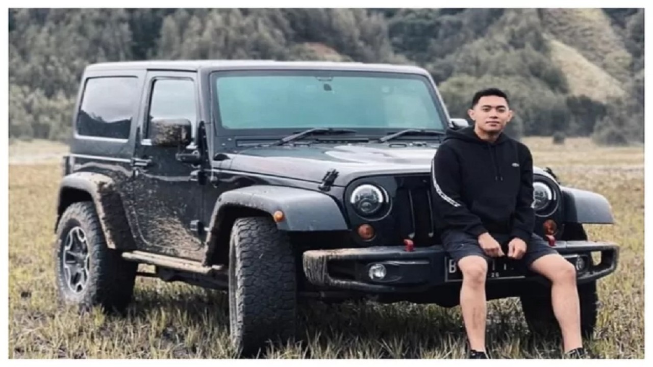 Mobil Jeep Rubicon Rafael Alun Trisambodo.