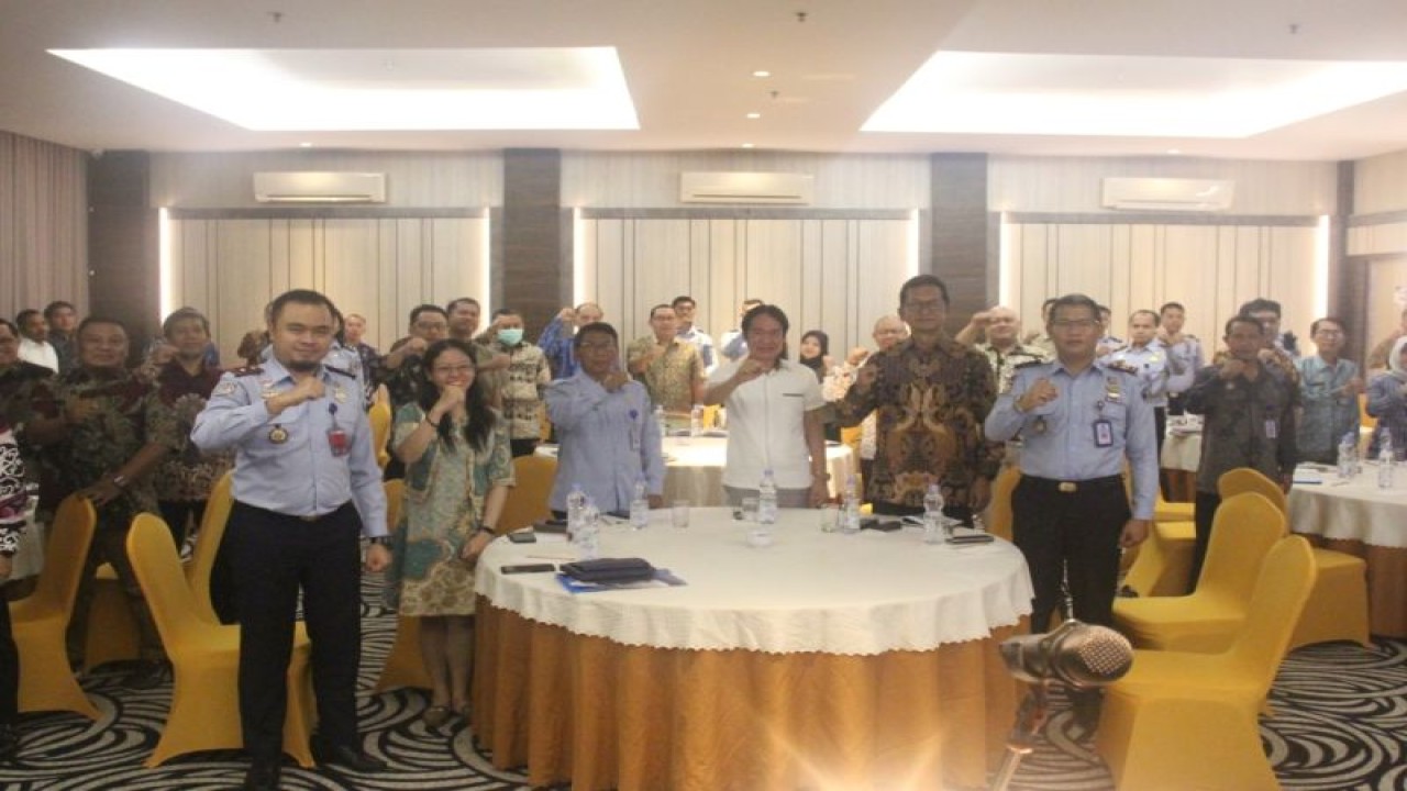 Para notaris anggota MPW dan MPD se Kalimantan Timur dalam rapat koordinasi di Berau, 21/3/2023. (ANTARA/HO-Kanwilkumham)
