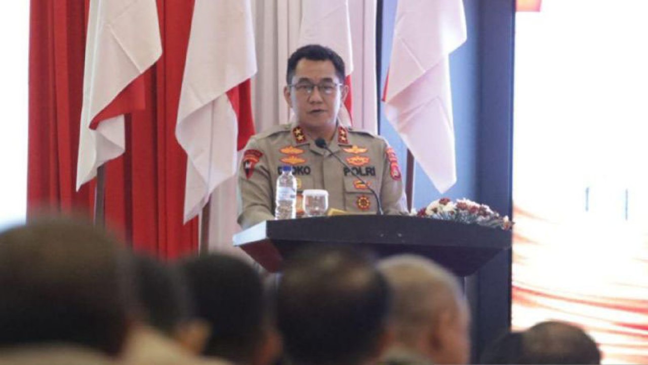 Kapolda NTB Irjen Polisi Djoko Poerwanto. (ANTARA/HO-Polda NTB)