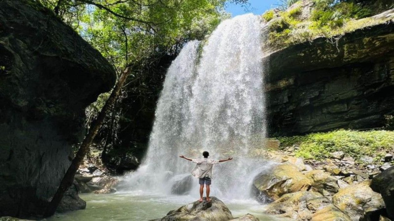 Air Terjun Sunsa Namo di Desa Wisata Loha, Manggarai Barat, NTT. (ANTARA/HO-Dokumentasi Pribadi)