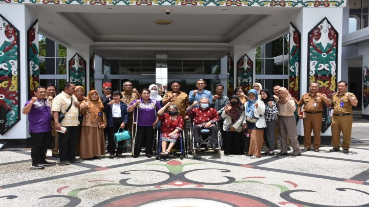 Pertemuan Pemprov Kalteng bersama Komnas Disabilitas di Palangka Raya, Senin, (20/3/2023). (FOTO ANTARA/HO-Biro Adpim Setda Kalteng)