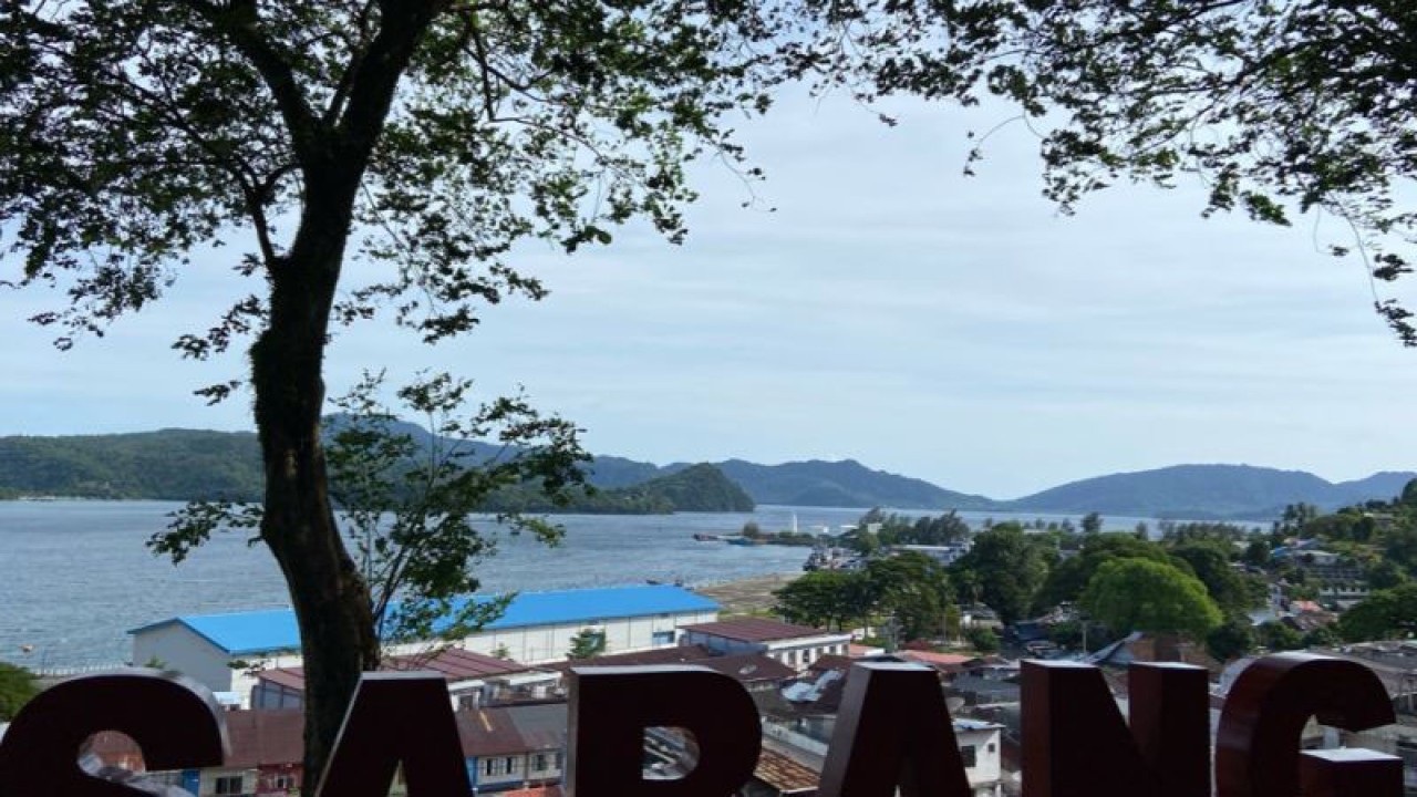 Ilustrasi - Panorama keindahan Pulau Weh Sabang sebagai Kawasan Strategis Pariwisata Nasional (KSPN), Kota Sabang, Aceh. (ANTARA/Khalis Surry)