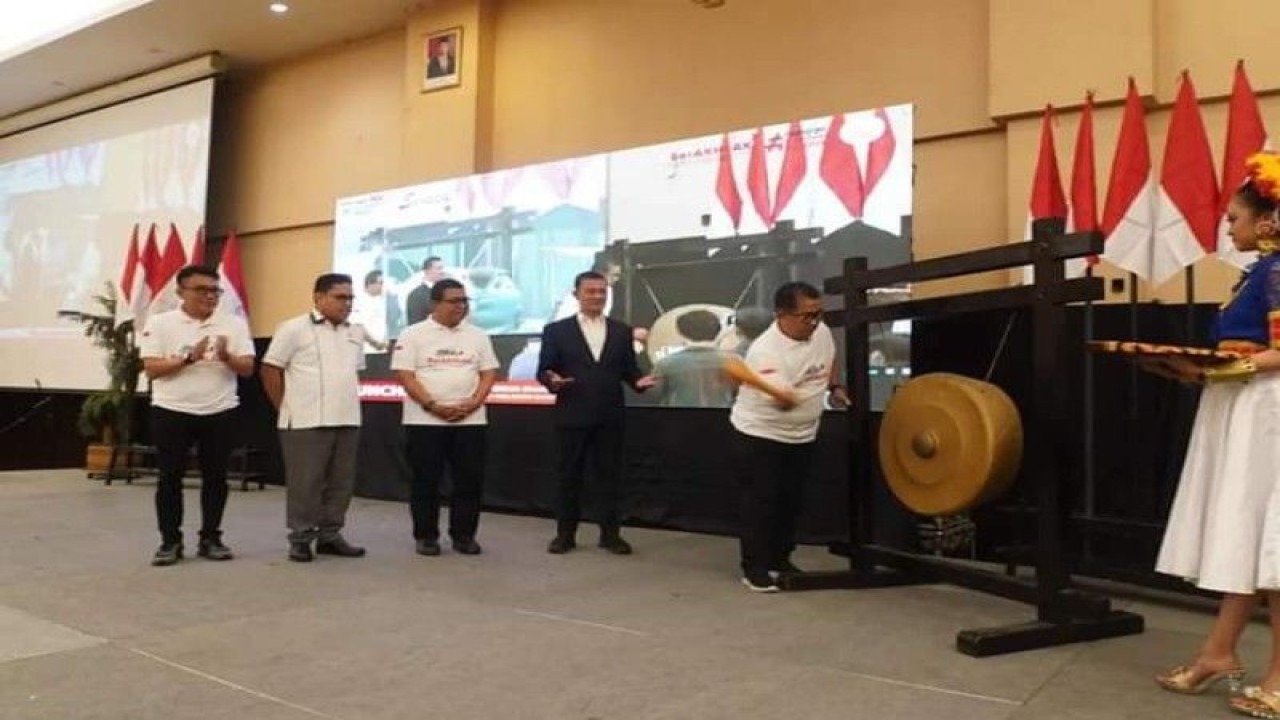 Pemerintah Provinsi Sulawesi Barat (Sulbar) meluncurkan budaya kerja berahlak sebagai nilai dasar dalam sistem kerja meningkatkan pelayanan  pemerintahan di Mamuju, Kamis (09/3/2023) ANTARA Foto/ M Faisal Hanapi