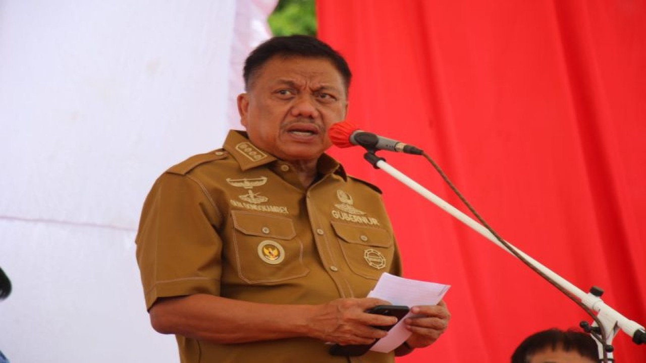 Pemerintah Provinsi Sulawesi Utara (Sulut) terus menjaga stabilitas pasokan dan harga pangan menjelang Ramadhan, sebut Gubernur Olly Dondokambey. ANTARA/DKIPS (1)
