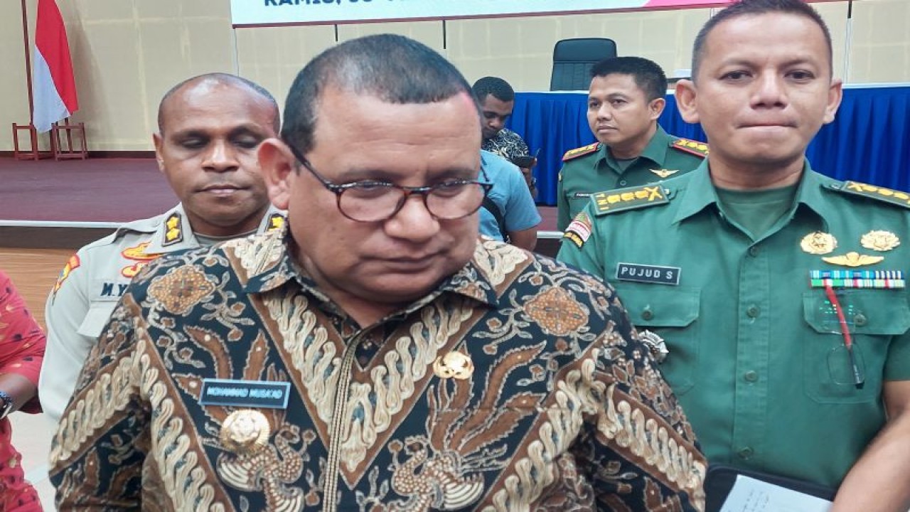 Penjabat Gubernur Papua Barat Daya, Muhammad Musa'ad. (ANTARA/Yuvensius Lasa Banafanu)