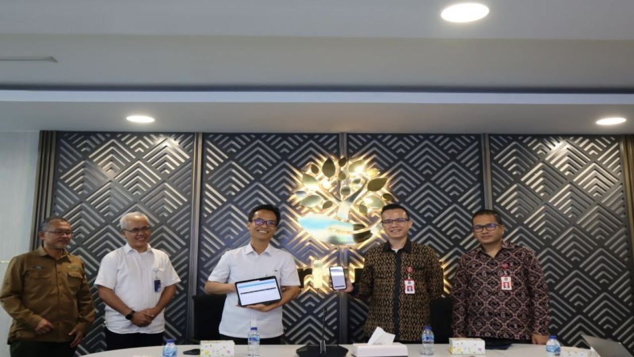 Perum Perhutani, sebagai perusahaan BUMN, bekerjasama dengan Balai Sertifikasi Elektronik Badan Siber dan Sandi Negara (BSrE BSSN) dalam rangka mewujudkan penerapan sistem elektronik yang aman dan dan andal. ANTARA/HO - Perum Perhutani