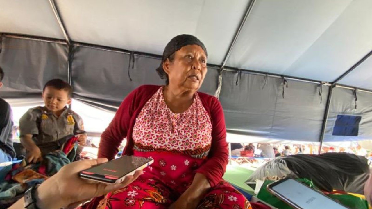 Sosok Nur Laila saat ditemui di posko pengungsian PMI Jakarta Utara, Jakarta, Minggu (5/3/2023). ANTARA/Luthfia Miranda Putri.
