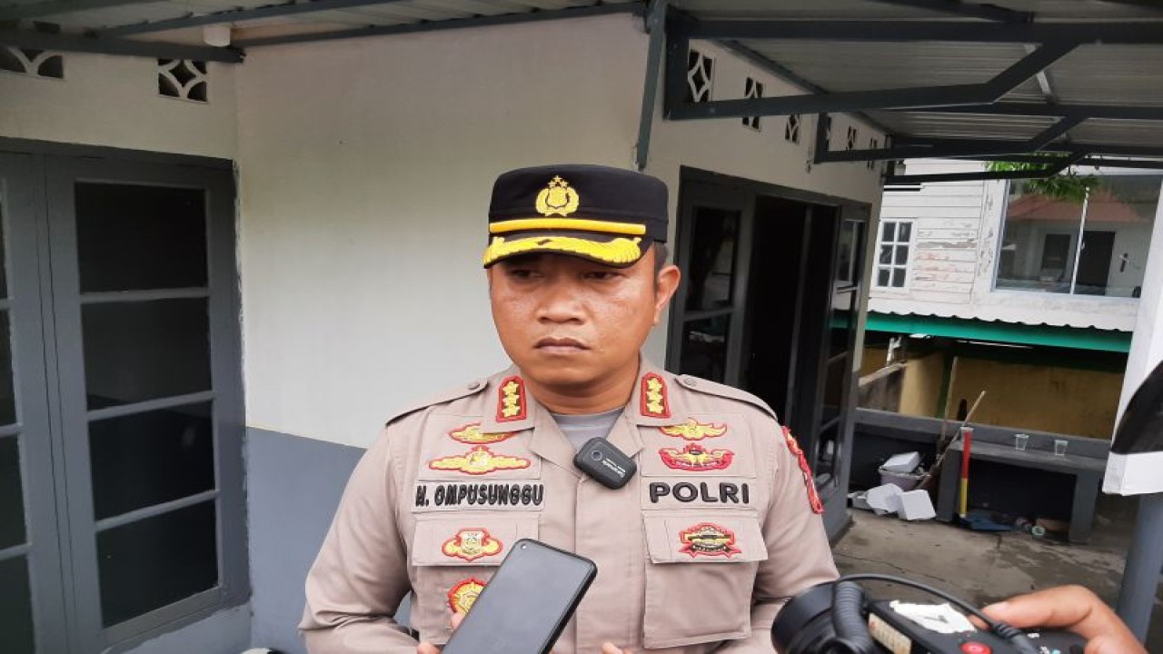 Kapolresta Tanjungpinang, Kombes Polisi Heribertus Ompusunggu. (ANTARA FOTO/Ogen).