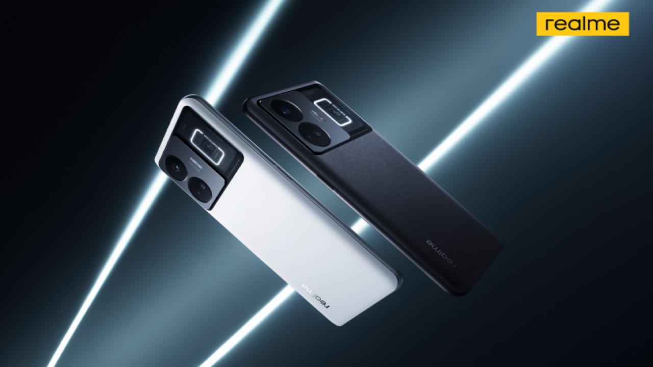 Ponsel realme GT3 memiliki fitur pengisian daya cepat 240W. (ANTARA/HO/realme Indonesia)