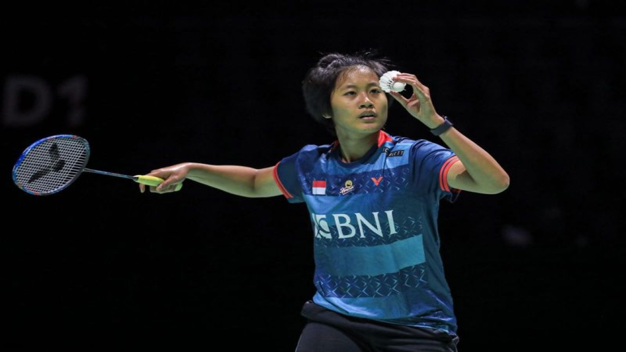 Putri Kusuma Wardani terhenti pada babak perempat final Swiss Open 2023 setelah dikalahkan Pornpawee Chochuwong yang unggul 12-21, 14-21 Jumat malam waktu Basel. (ANTARA/HO-PP PBSI)